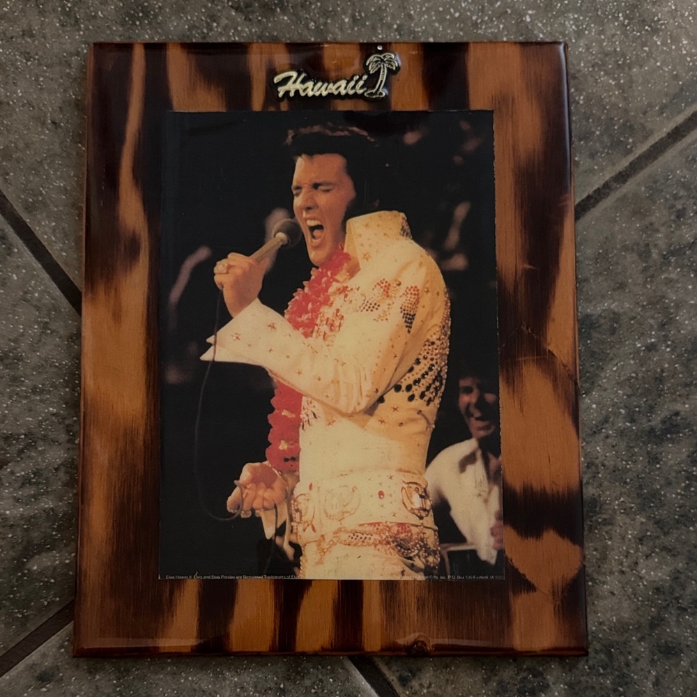 Elvis Aloha from Hawaii vintage photo
